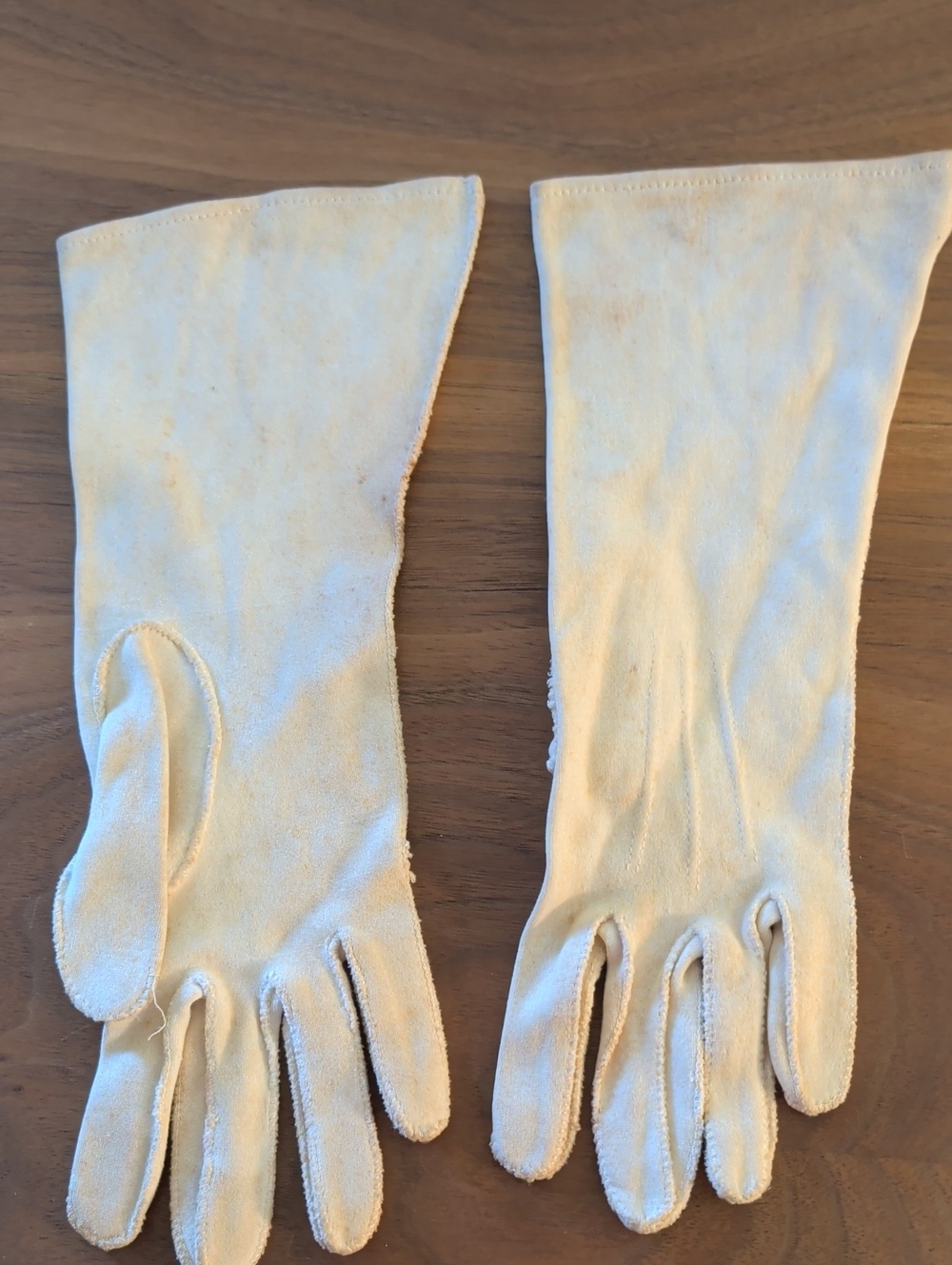 Women's Cream Suede Gloves